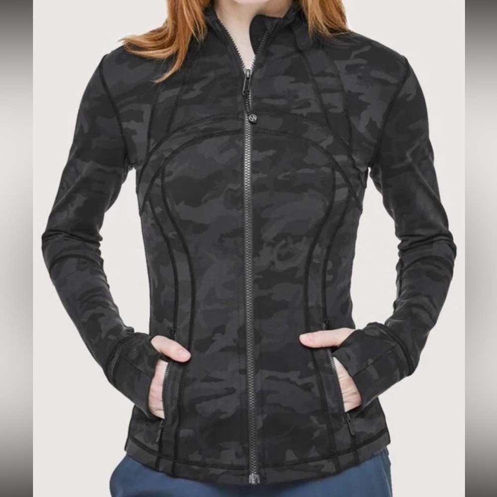 Lululemon Athletica Define Black Camo Jacket Size 4 Excellent Condition